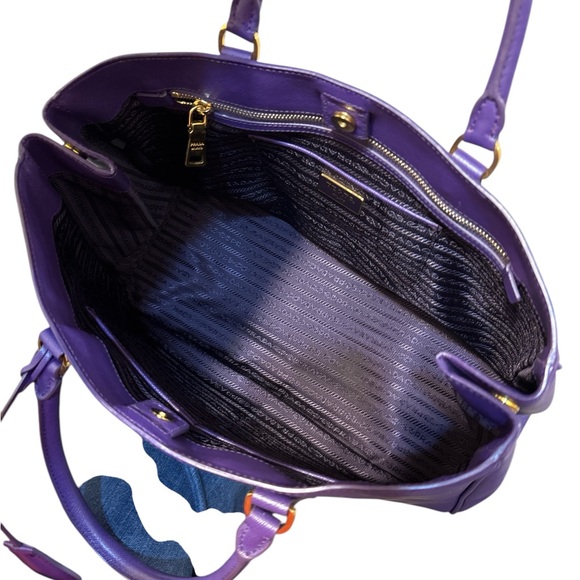š„EUC Prada Saffiano Lux Leather Purple Tote
š„HOST PICKš„ - Picture 8 of 17
